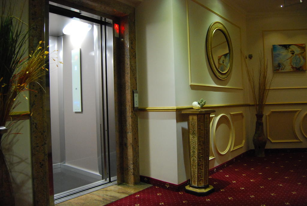 2 Kitarrat Boutique Hotel & Spa Дуррес Экстерьер фото
