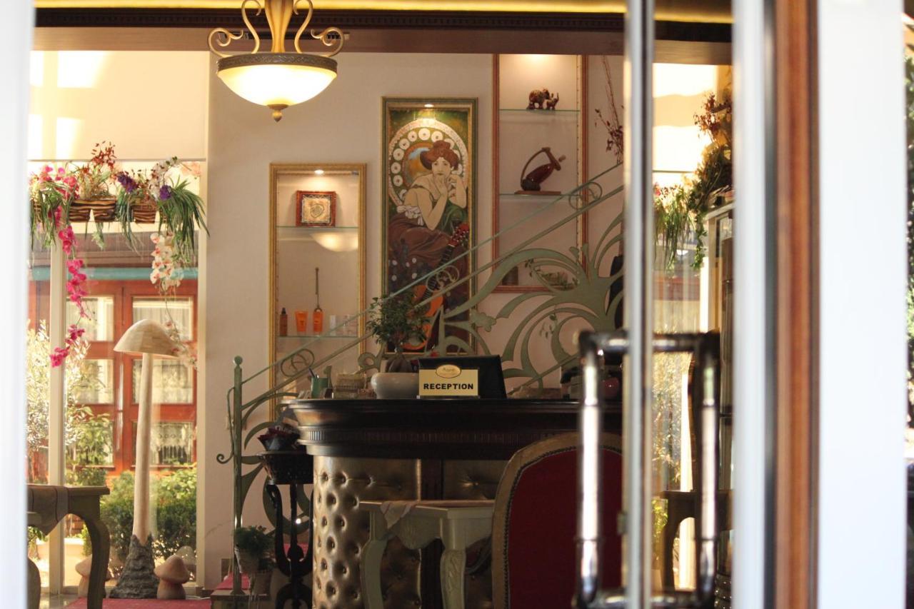 2 Kitarrat Boutique Hotel & Spa Дуррес Экстерьер фото