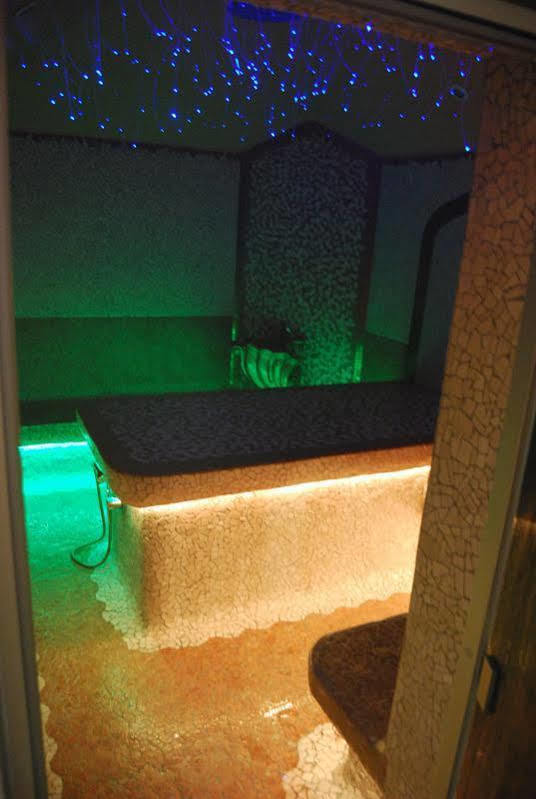 2 Kitarrat Boutique Hotel & Spa Дуррес Экстерьер фото