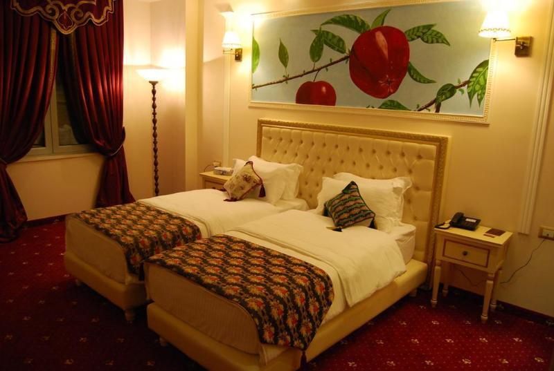 2 Kitarrat Boutique Hotel & Spa Дуррес Экстерьер фото